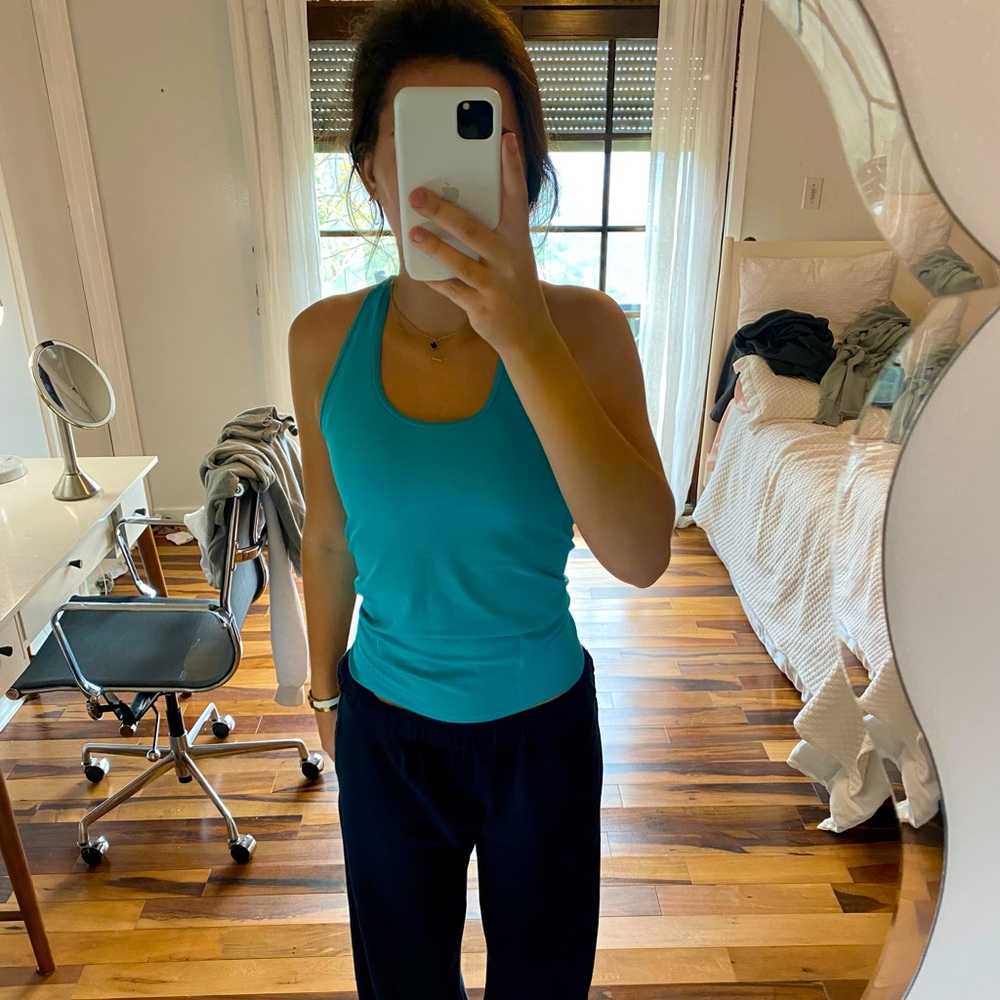 Lululemon tank top in turquoise